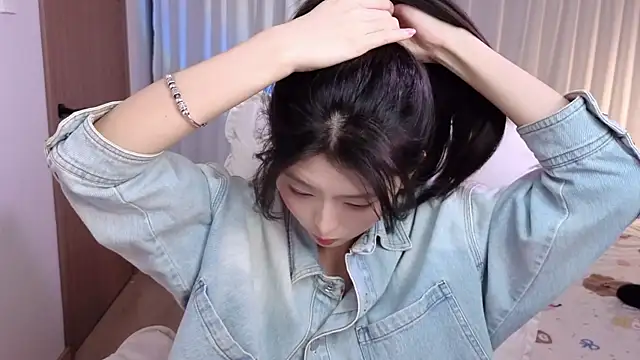 Koikoi    online show from 02/27/26, 04:12