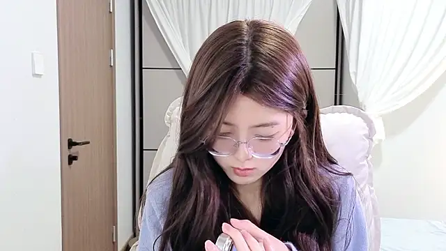 Koikoi    online show from 03/15/26, 06:52