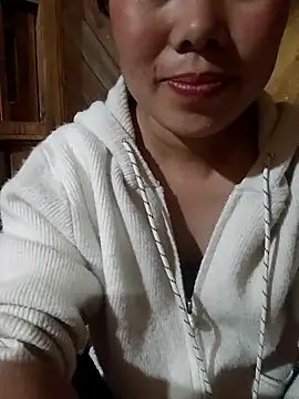 Chloe-ee online show from 02/28/26, 01:56