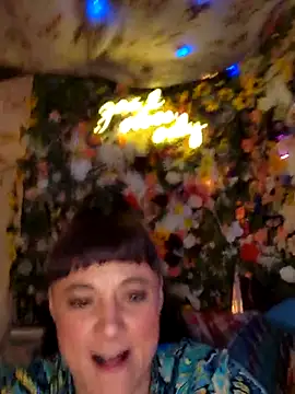 infinirose online show from 04/04/26, 12:02