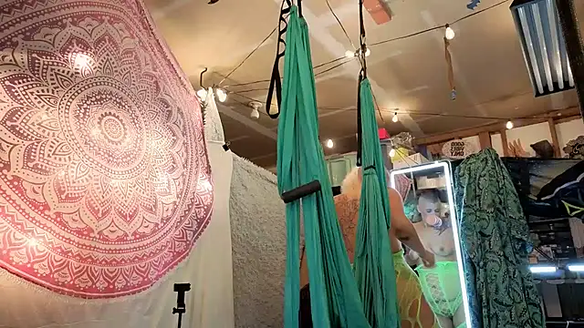 infinirose online show from 06/22/26, 07:05