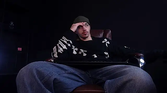 Snapshot of KaydenDrew chatting on 01/18/26, 05:22 KaydenDrew online show from 01/18/26, 05:22