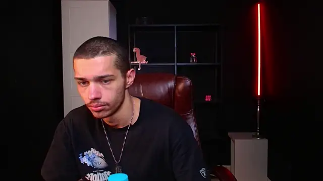 Snapshot of KaydenDrew chatting on 02/11/26, 05:23 KaydenDrew online show from 02/11/26, 05:23