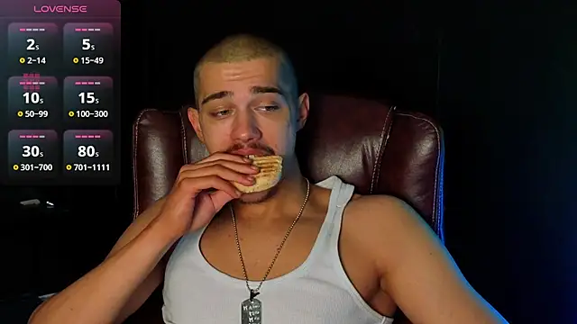 Snapshot of KaydenDrew chatting on 02/24/26, 05:16 KaydenDrew online show from 02/24/26, 05:16