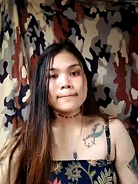 Snapshot of rosychicks69xx chatting on 12/19/25, 03:35 rosychicks69xx online show from 12/19/25, 03:35