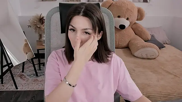 Snapshot of DiRosie chatting on 03/01/26, 09:33 DiRosie online show from 03/01/26, 09:33