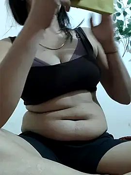 mayrakhan11 online show from 02/20/26, 05:46