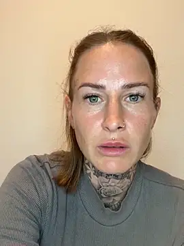 Klarry69 online show from 04/10/26, 08:02