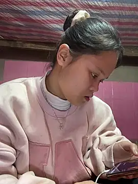 Thanhhuyen001 online show from 02/10/26, 07:56