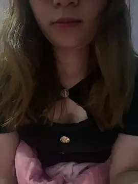 Thanhhuyen001 online show from 06/09/26, 04:18