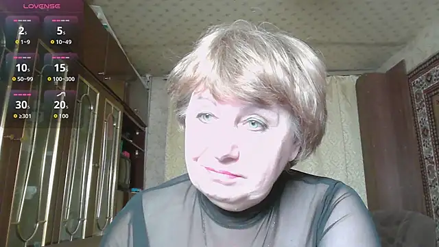 Snapshot of Casey_peach chatting on 02/13/26, 04:36 Casey peach online show from 02/13/26, 04:36