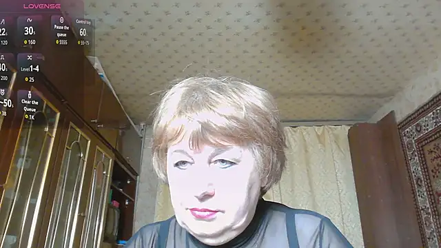 Snapshot of Casey_peach chatting on 02/16/26, 04:08 Casey peach online show from 02/16/26, 04:08