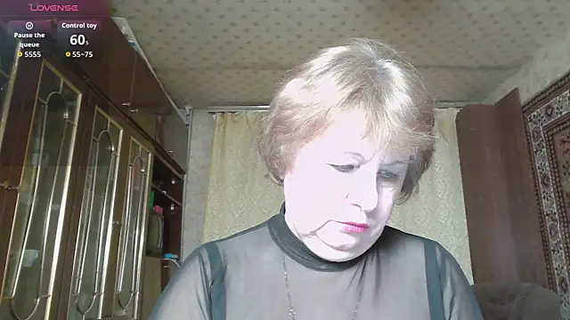 Snapshot of Casey_peach chatting on 02/16/26, 05:09 Casey peach online show from 02/16/26, 05:09