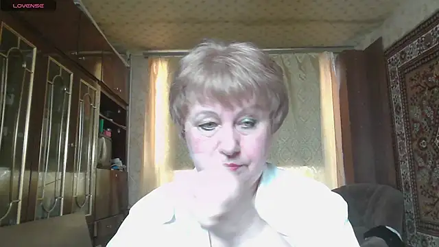 Casey peach online show from 05/18/26, 09:59