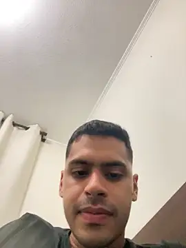 HotWhisper22 online show from 12/18/25, 03:45