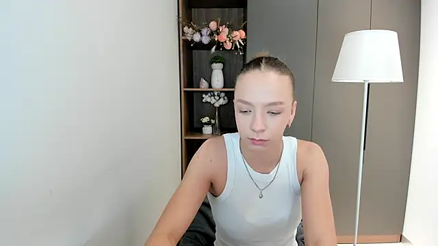 Snapshot of StevieKemner chatting on 12/17/25, 11:05 StevieKemner online show from 12/17/25, 11:05