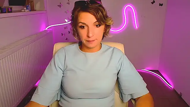 Snapshot of Lana_Foxyy chatting on 07/25/26, 12:03 Lana Foxyy online show from 07/25/26, 12:03