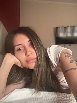 saphirafox online show from 01/17/26, 12:43