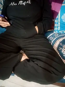 Sofia-111 online show from 02/18/26, 12:23