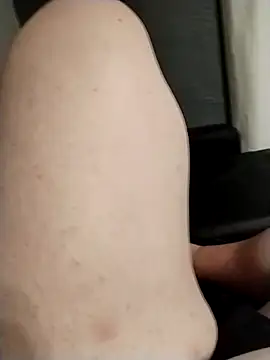 Snapshot of BRAAIVleis123 chatting on 12/19/25, 06:15 BRAAIVleis123 online show from 12/19/25, 06:15