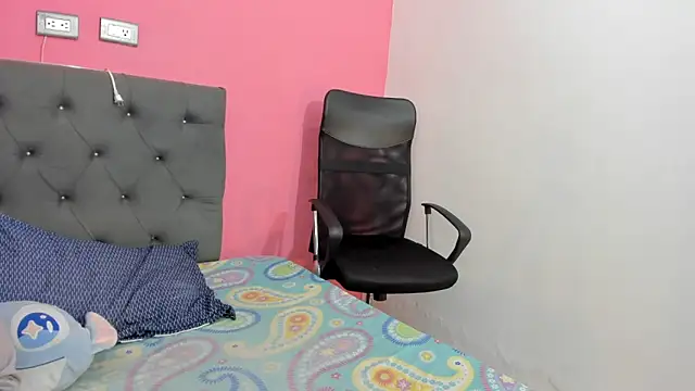 ariloe quintero online show from 03/23/26, 02:10