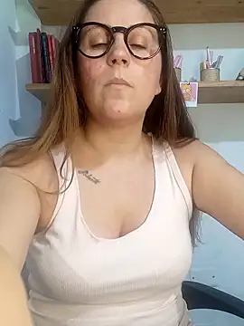 SofiEsteves online show from 02/17/26, 05:41