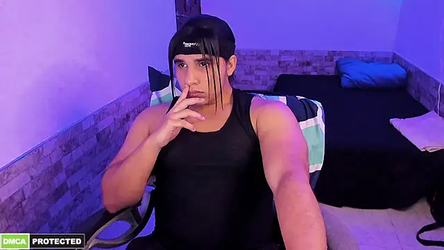 latinboyfit online show from 04/17/26, 04:15