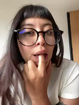 justmariee online show from 05/12/26, 03:53