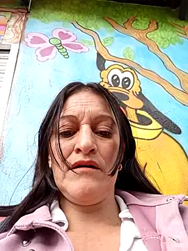 Snapshot of SAMMY_30- chatting on 05/11/26, 12:00 SAMMY 30- online show from 05/11/26, 12:00