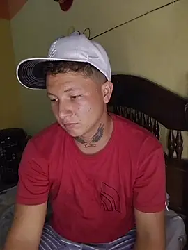 Snapshot of Elhombredelasperlas chatting on 12/21/25, 06:59 Elhombredelasperlas online show from 12/21/25, 06:59