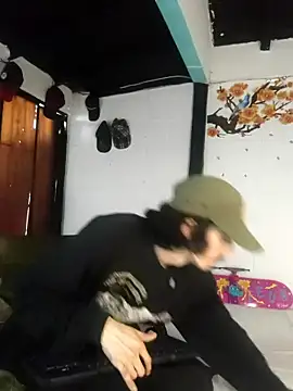 sk8-boy online show from 01/15/26, 01:26