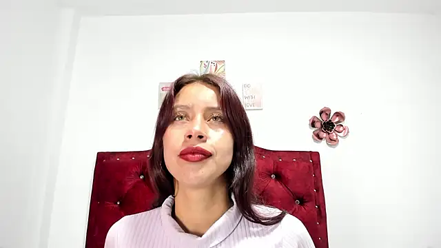 Snapshot of cloyks chatting on 12/23/25, 03:15 cloyks online show from 12/23/25, 03:15