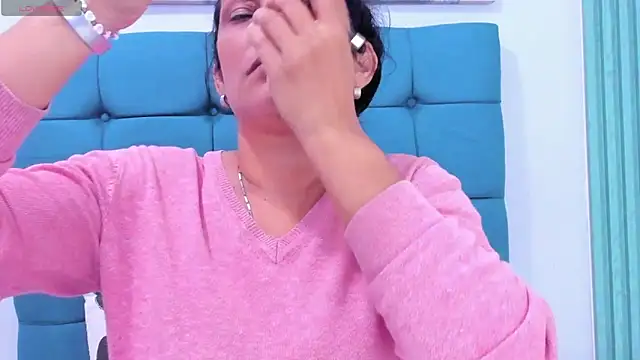 Snapshot of Bianca_slut1 chatting on 02/27/26, 12:27 Bianca slut1 online show from 02/27/26, 12:27