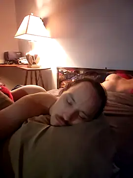 Snapshot of LilWhyteBoiGamer chatting on 12/17/25, 09:59 LilWhyteBoiGamer online show from 12/17/25, 09:59