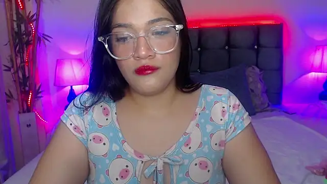 Snapshot of Valeri_hot22 chatting on 01/16/26, 11:31 Valeri hot22 online show from 01/16/26, 11:31