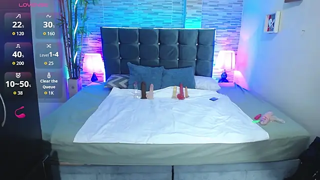 Snapshot of Valeri_hot22 chatting on 02/06/26, 08:45 Valeri hot22 online show from 02/06/26, 08:45