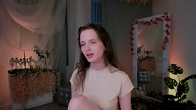 Snapshot of Ariadna_Shy chatting on 02/17/25, 02:53 Ariadna Shy online show from 02/17/25, 02:53