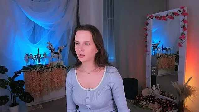 Snapshot of Ariadna_Shy chatting on 02/22/25, 05:34 Ariadna Shy online show from 02/22/25, 05:34