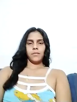 Snapshot of Emily_hot26 chatting on 12/17/25, 03:01 Emily hot26 online show from 12/17/25, 03:01