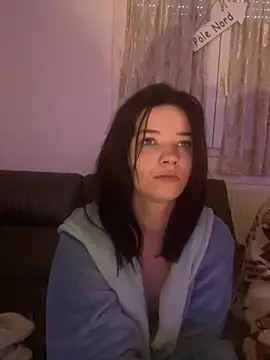 Mmebouhoups online show from 12/22/25, 08:33