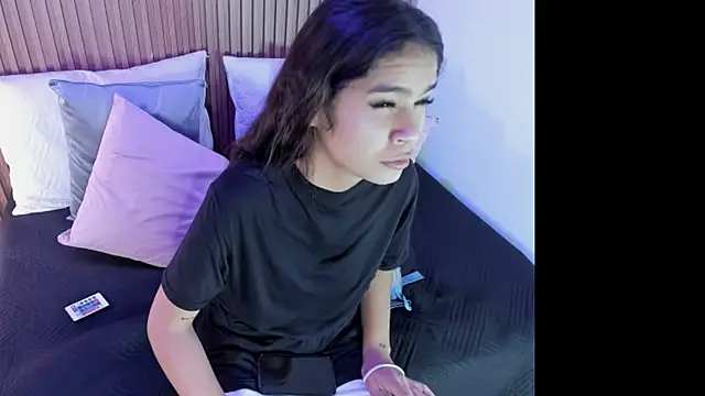 alina souvage  online show from 01/11/26, 06:02