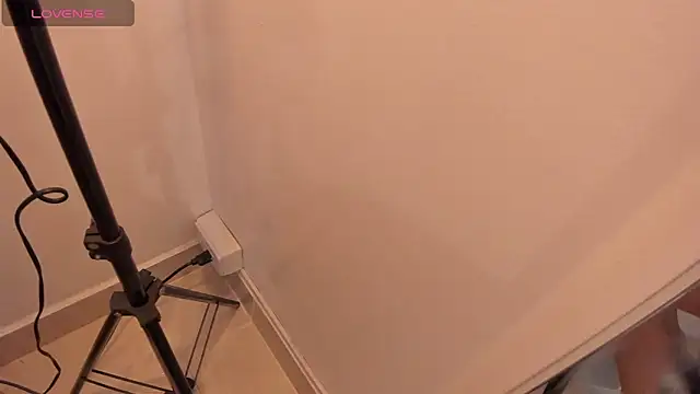 clarise hall3 online show from 04/15/26, 08:20