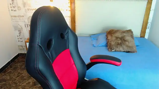 SIENNA FOX4 online show from 04/06/26, 12:50