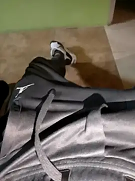 Gloryholeroom online show from 04/15/26, 07:58