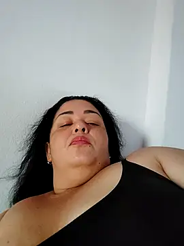 Camilaxxo online show from 12/18/25, 10:05