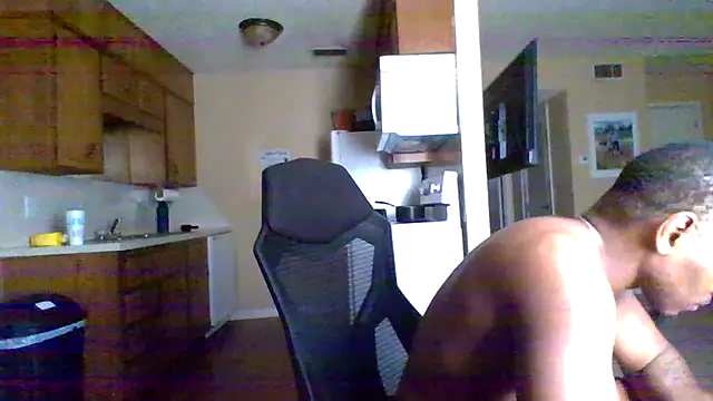 Snapshot of KingDes55 chatting on 07/26/26, 04:36 KingDes55 online show from 07/26/26, 04:36