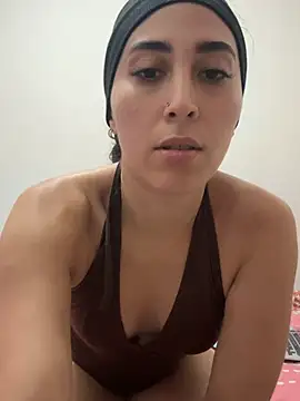 Snapshot of LatinDoll8 chatting on 06/20/26, 10:45 LatinDoll8 online show from 06/20/26, 10:45