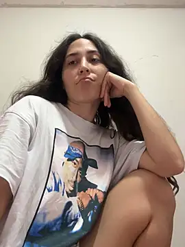 Snapshot of LatinDoll8 chatting on 07/19/26, 11:41 LatinDoll8 online show from 07/19/26, 11:41
