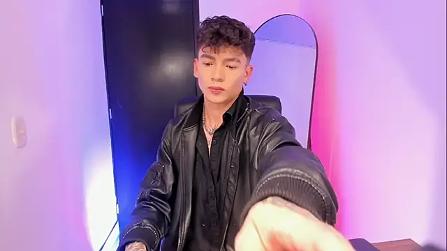 Snapshot of Axel_InkShade_ chatting on 12/23/25, 03:26 Axel InkShade online show from 12/23/25, 03:26