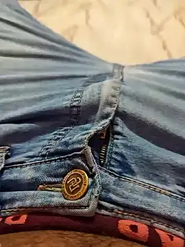 AqueousCrepe online show from 02/15/26, 12:36